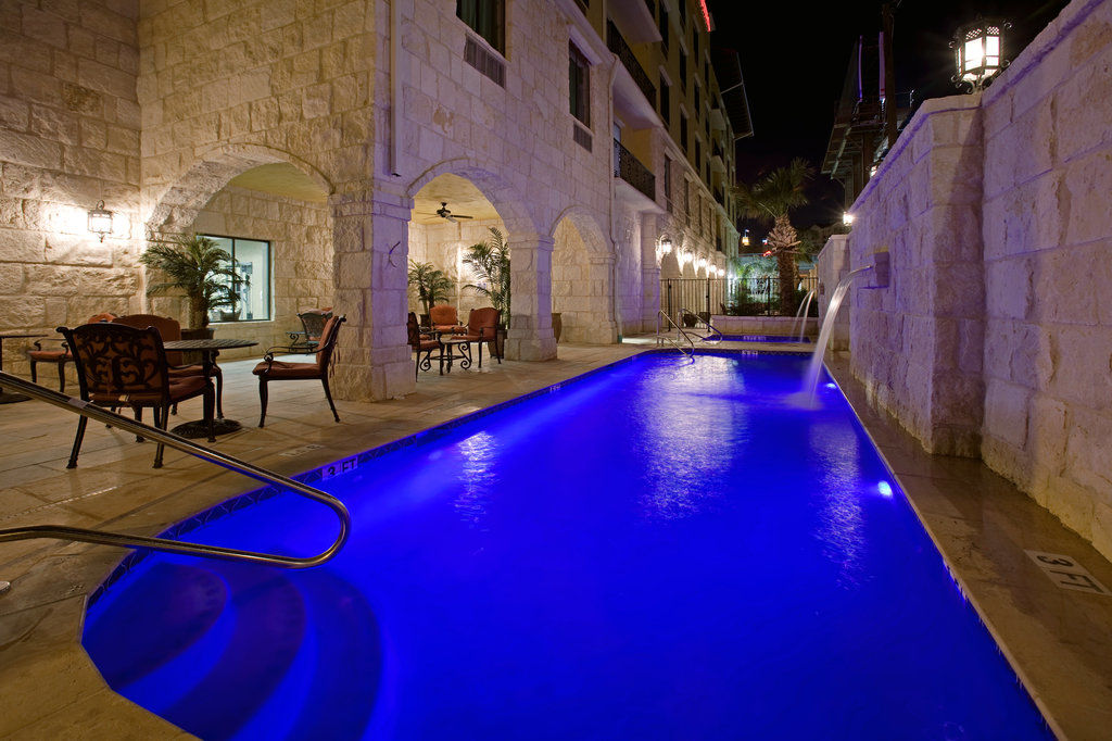 Comfort Suites Alamo-River Walk Сан-Антонио Экстерьер фото